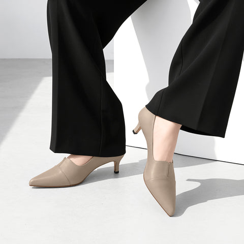 10% OFF: 2024SSBI: Pointed toe switching pumps (5154) beige